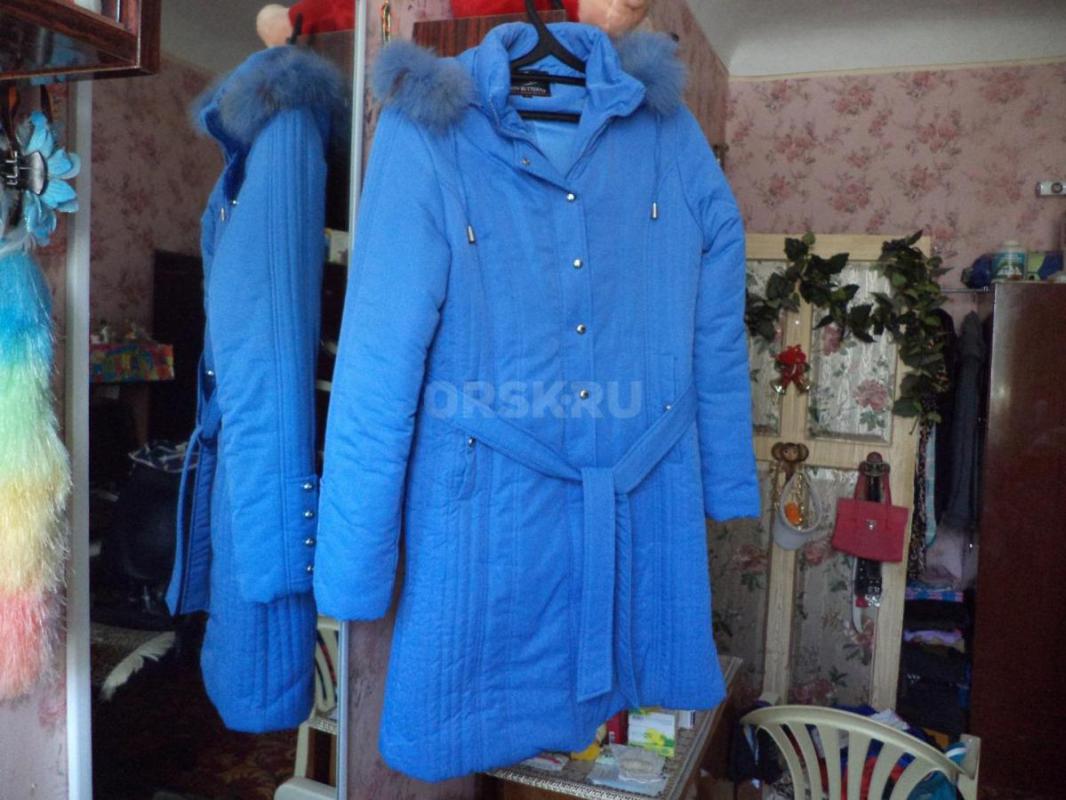 Куртка пуховик для девушки 44, 46р. с капюшоном 3000р. - Орск