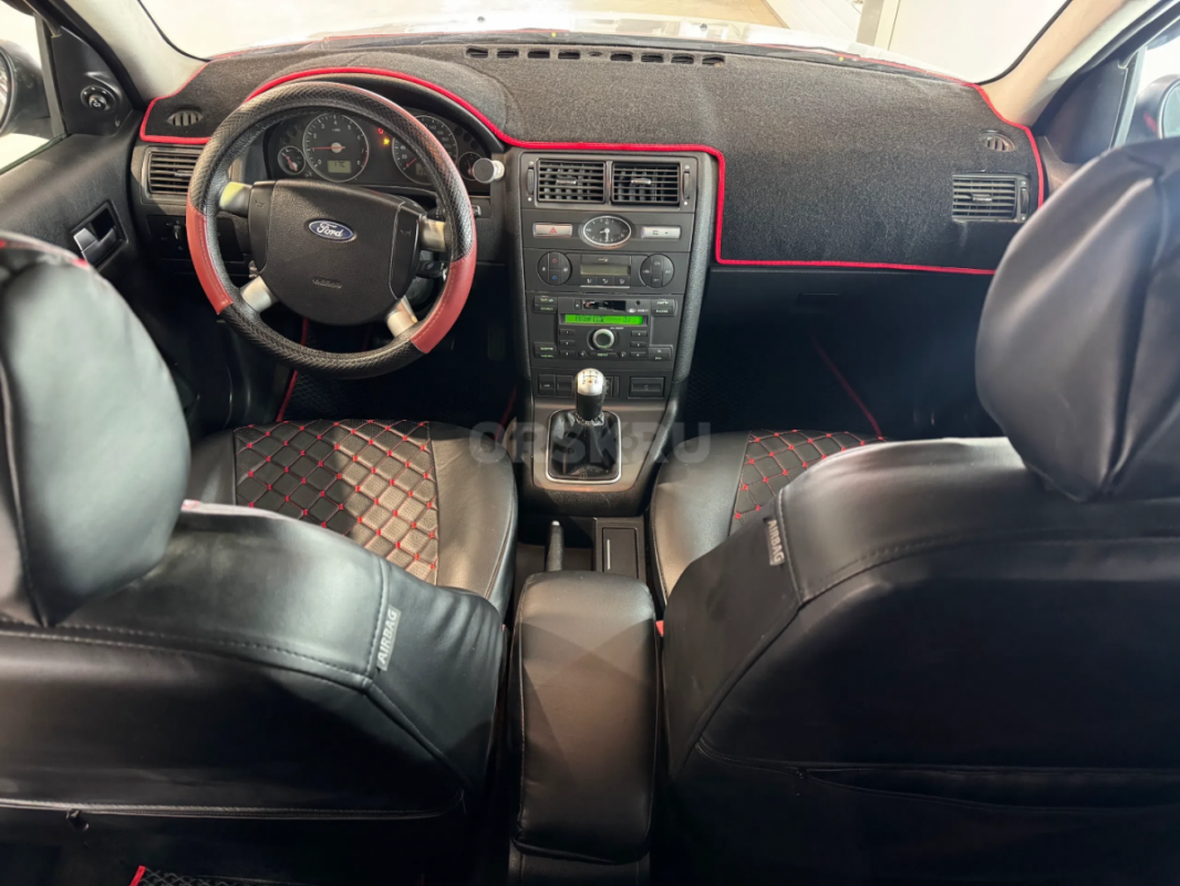 В продаже Ford Mondeo 2004 года,в хорошем техническом и внешнем состоянии. - Орск