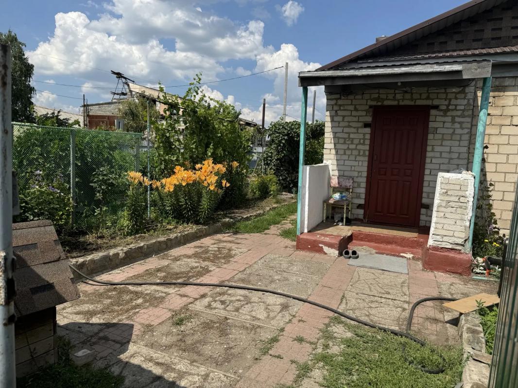Продается дом около остановки 11 школа (на Северном). - Новотроицк
