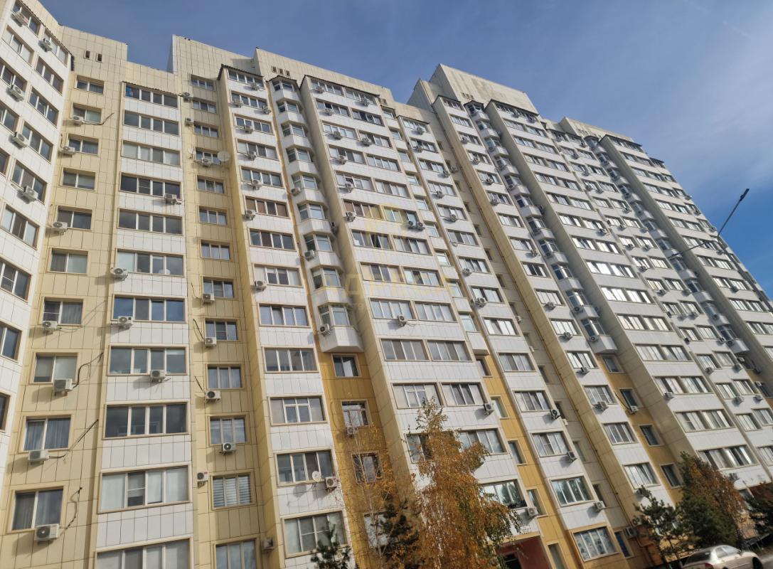 Вашему вниманию представлена трехкомнатная квартира , общей площадью 95,8 кв. - Оренбург