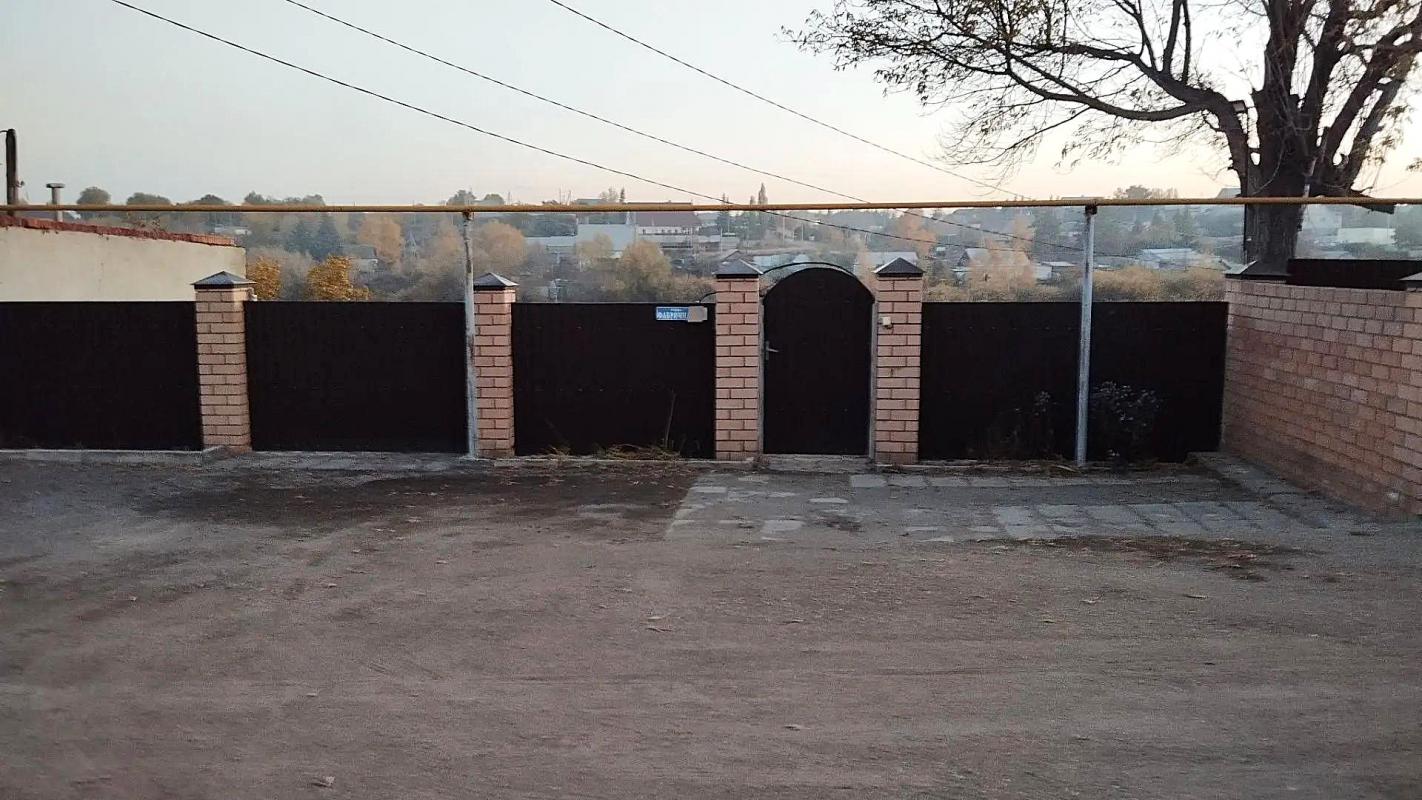 Продаётся одноэтажный дом 57,8 м² на участке 12 соток. - Новотроицк