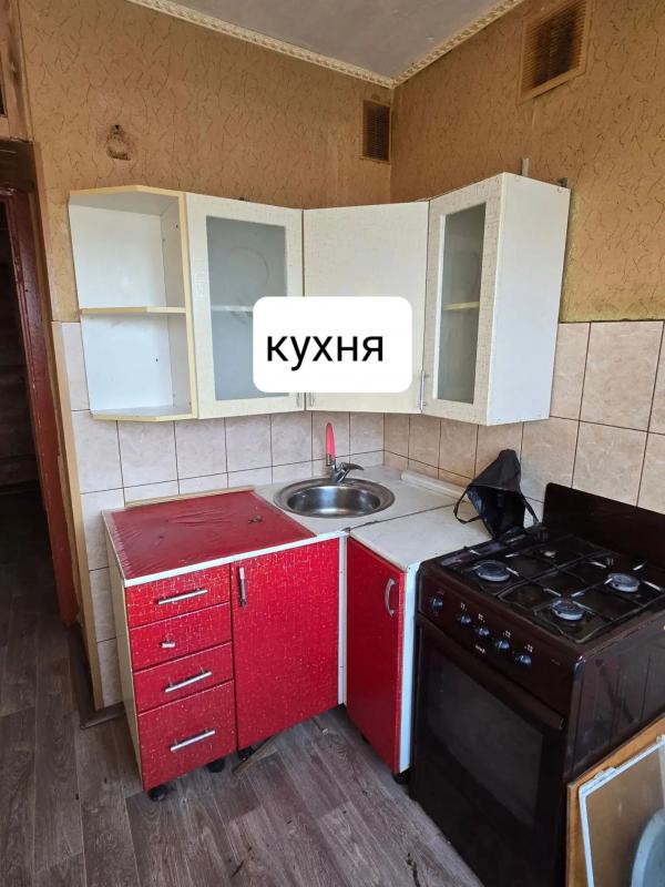 Продаётся уютная квартира с  изолированными комнатами на четвёртом этаже панельного дома. - Новотроицк