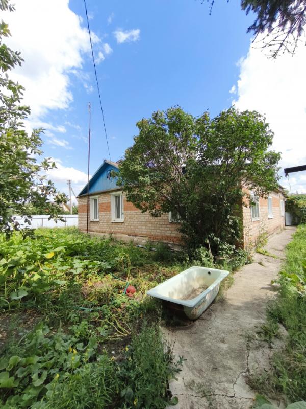 🏠 Продаётся отдельно стоящий  кирпичный дом за городом 📍 Местоположение: посёлок Караванный, ул. - Караванный