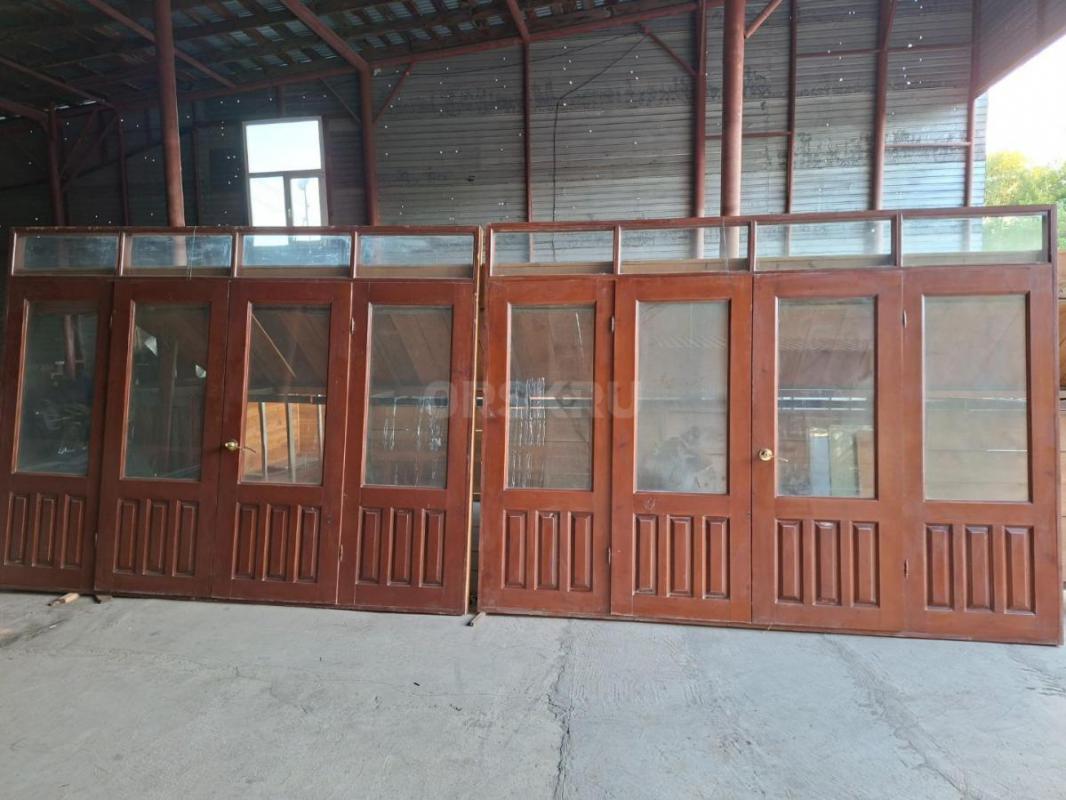 Продам типа внутренные ворота с двумя створками разм : длинна 3метра, высота 225см. - Орск