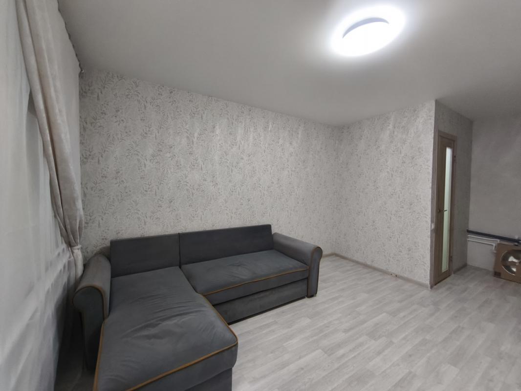 📍Продаётся  квартира (малосемейка)🔹адрес : пр-кт Дзержинского 36/2🔹Общая площадь 18 кв. - Оренбург