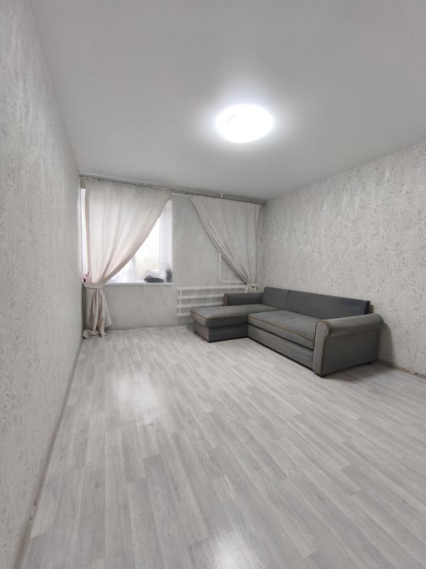 📍Продаётся  квартира (малосемейка)🔹адрес : пр-кт Дзержинского 36/2🔹Общая площадь 18 кв. - Оренбург