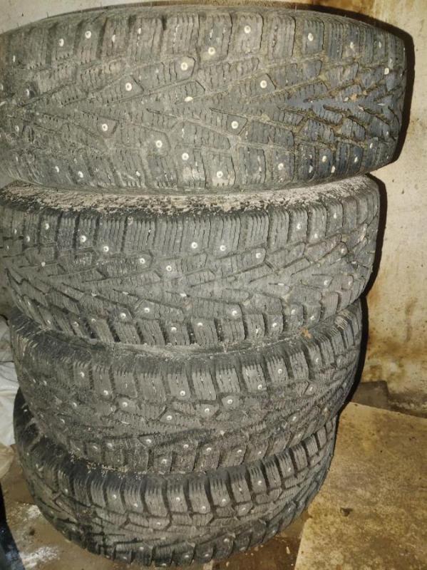 Шипованые шины в сборе 185/65/15 (Cordiant snow cross)диски 5/114.3 стояли на Киа Сид 1 за комплект - Орск