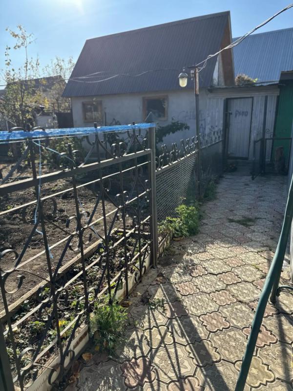 Продается отдельно-стоящий дом, практически в центре города, по ул. - Оренбург