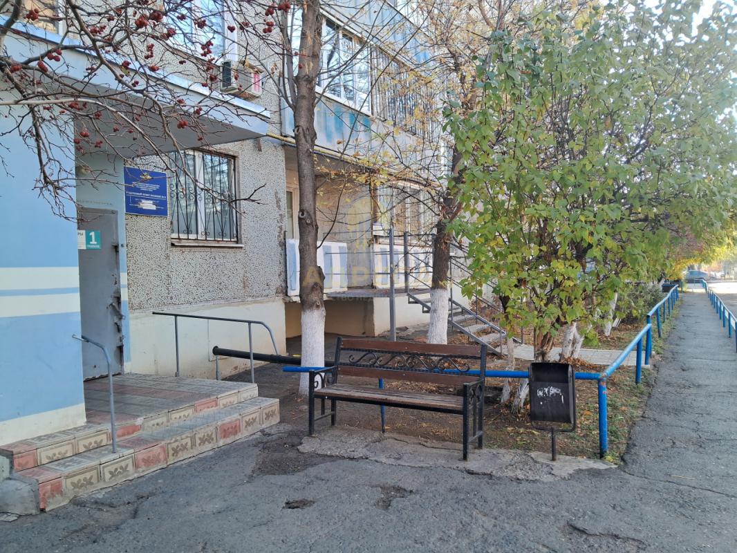 Продается 1 комнатная квартира на 9 этаже, 10 этажного дома(10 технический этаж) Площадь полезная 28 - Оренбург
