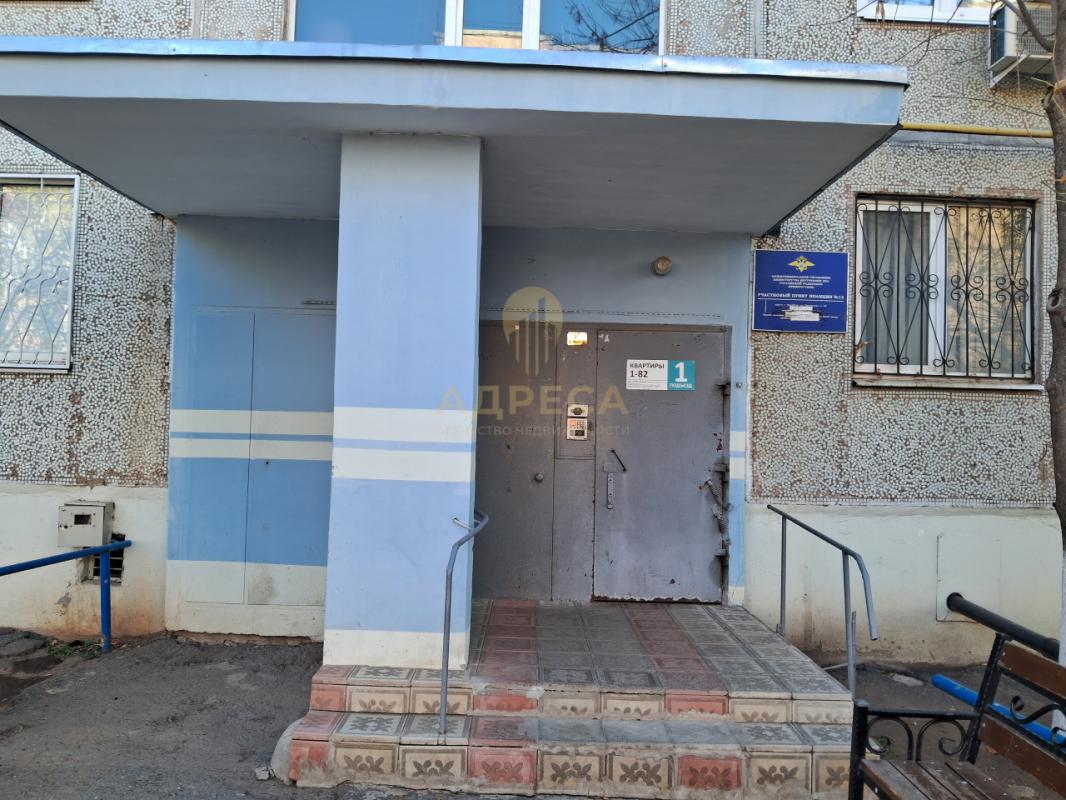 Продается 1 комнатная квартира на 9 этаже, 10 этажного дома(10 технический этаж) Площадь полезная 28 - Оренбург