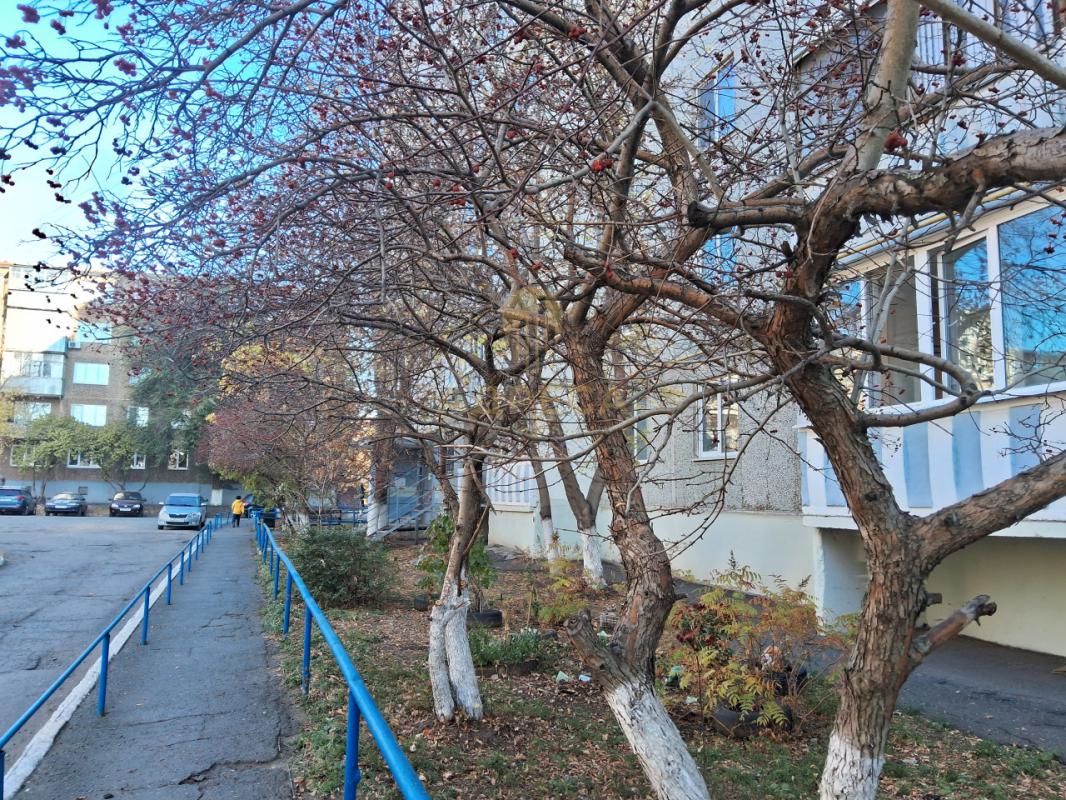 Продается 1 комнатная квартира на 9 этаже, 10 этажного дома(10 технический этаж) Площадь полезная 28 - Оренбург
