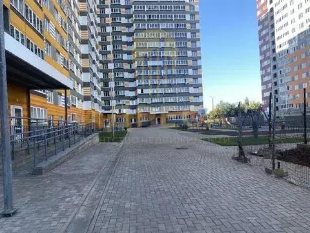 Продаётся двухкомнатная квартира 62м&sup2; в ЖК &laquo;Осенний лист&raquo;С современным - Оренбург