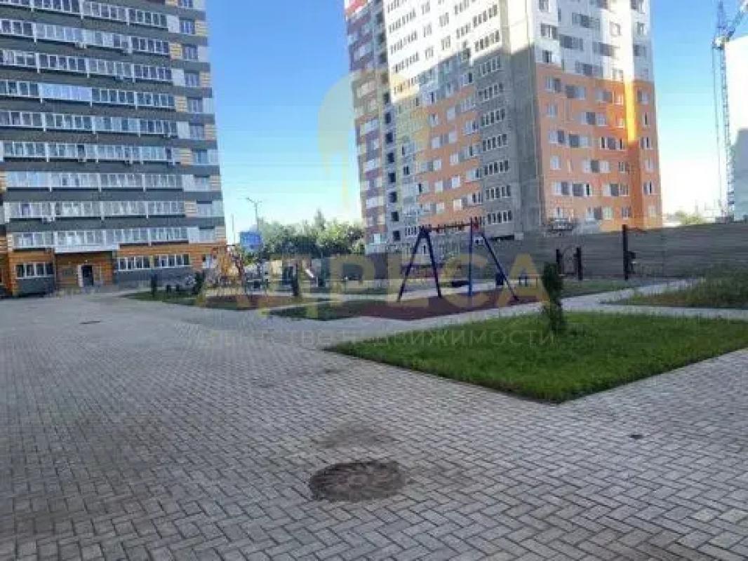 Продаётся двухкомнатная квартира 62м&sup2; в ЖК &laquo;Осенний лист&raquo;С современным - Оренбург