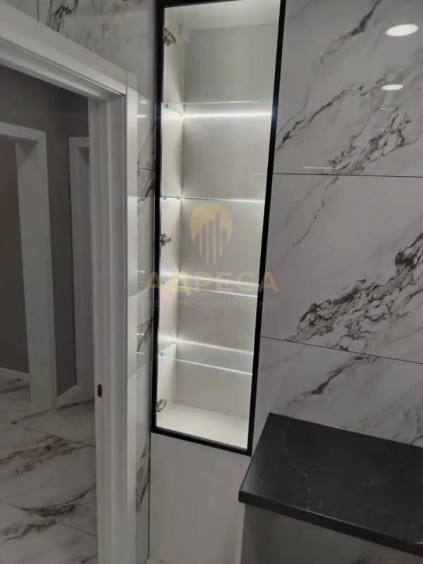 В продаже евро 3-ка, кухня-гостиная 17 кв м, 2 спальни,  отдельно сан узел, отдельно гардеробная, из - Оренбург