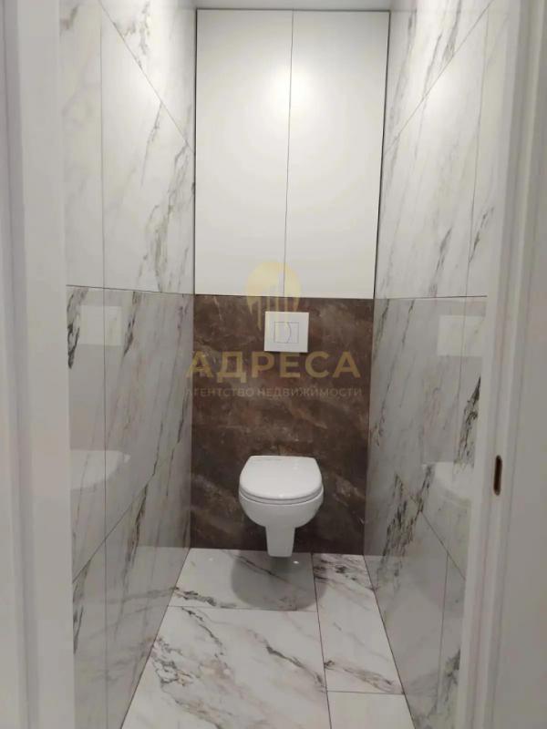 В продаже евро 3-ка, кухня-гостиная 17 кв м, 2 спальни,  отдельно сан узел, отдельно гардеробная, из - Оренбург