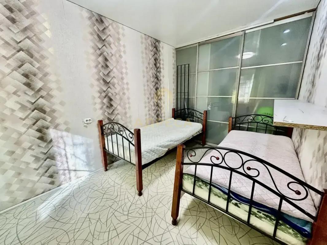 Продается трехкомнатная квартира в одном из лучших районов города. - Оренбург