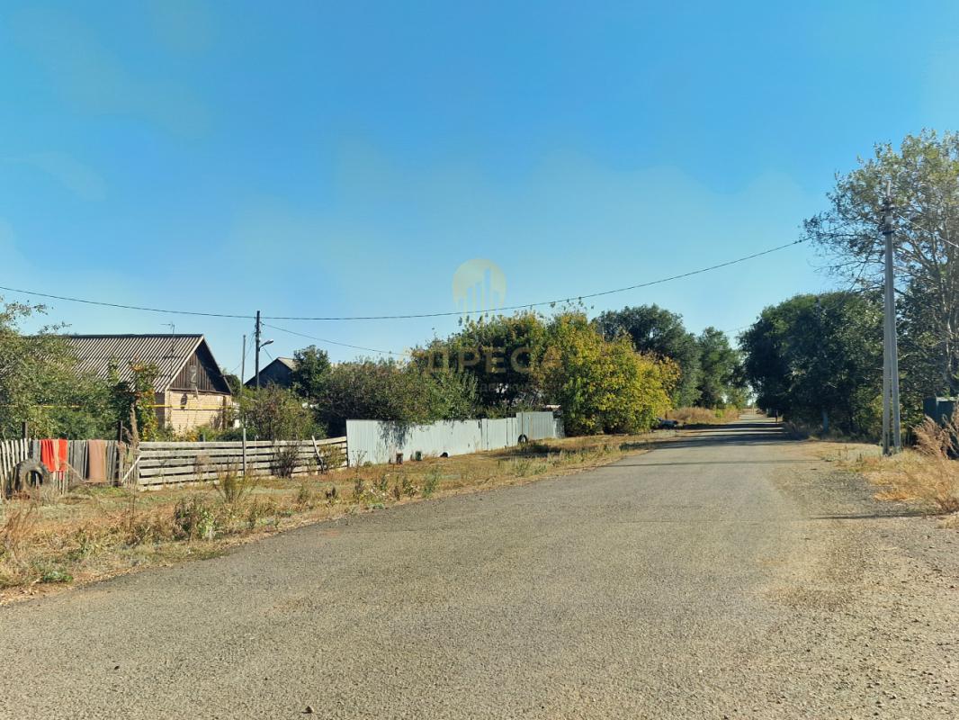 Продается квартира с земельным участком, все в собственности оформлено, один собственник, объект ста - Оренбург