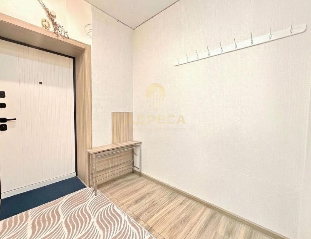 Продается двухкомнатная квартира, по адресу: г. - Оренбург
