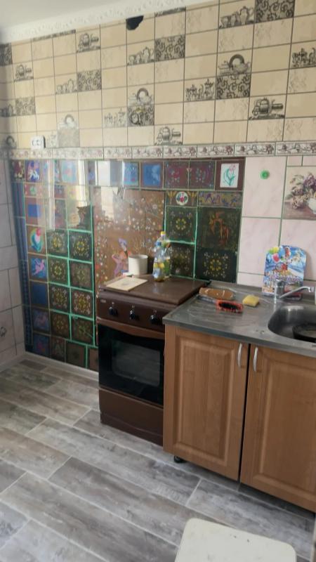 2х комнатная квартира с хорошим ремонтом, уютная, теплая, в квартире никто не жил - Новотроицк