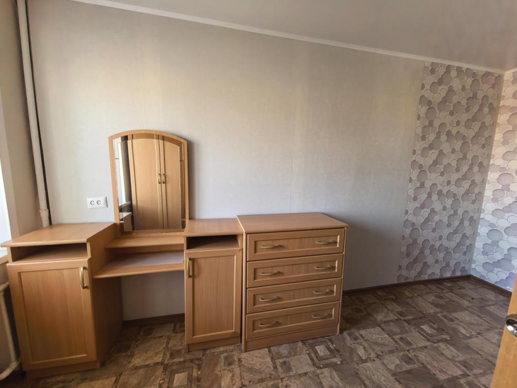 Отличная двухкомнатная квартира по пр. - Орск