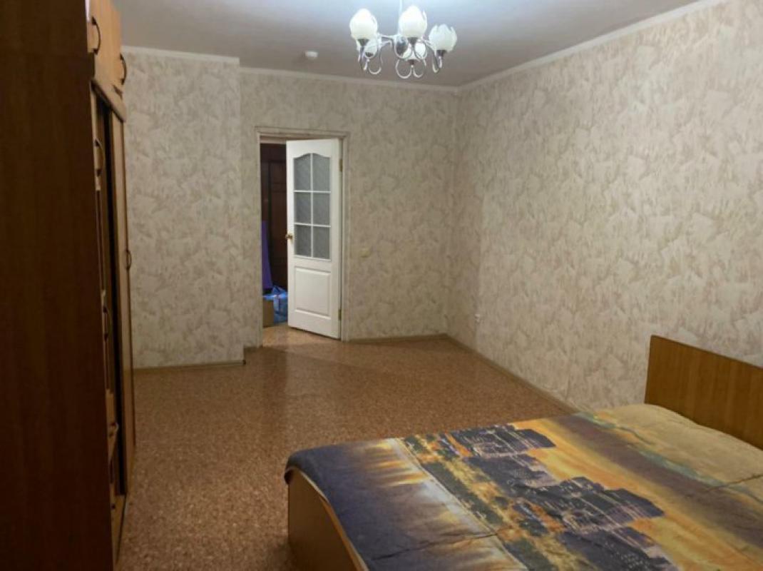 Сдаётся 1 комнатная квартира  на длительный срок в квартире есть самое необходимое для комфортного п - Оренбург