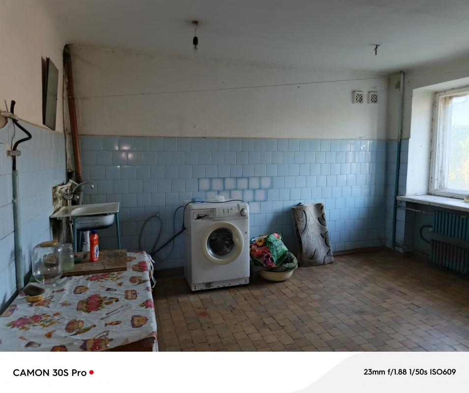 Продается комната в общежитии в простом состоянии. - Новотроицк