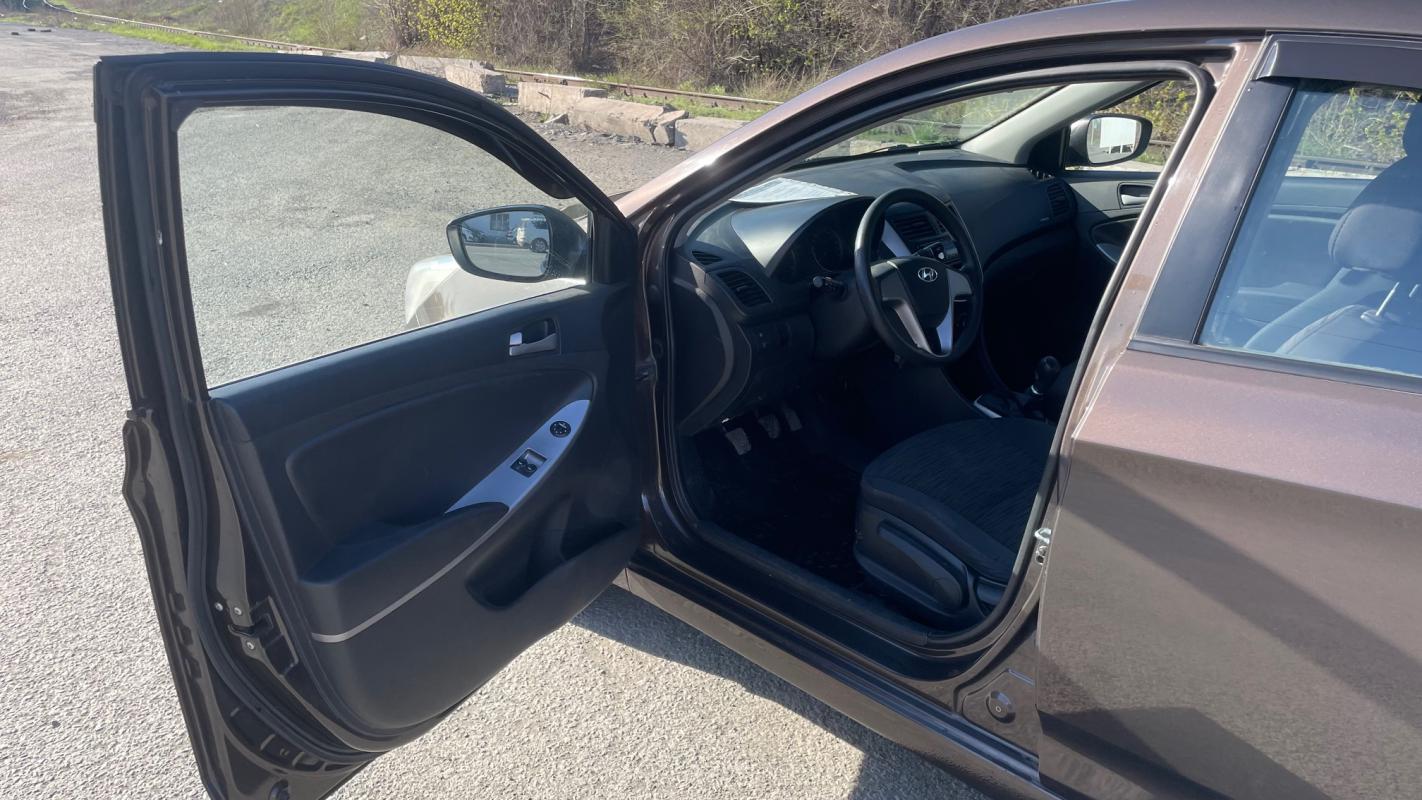 Продается Hyundai Solaris, 2015 года. - Новотроицк