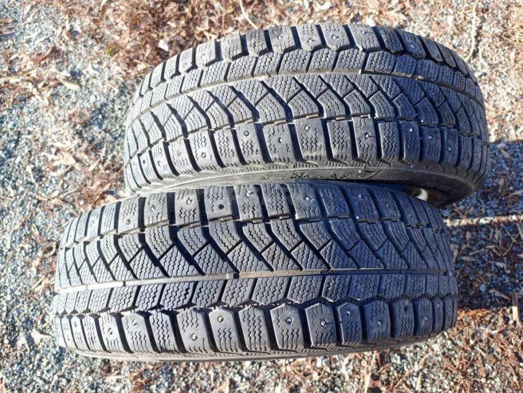 185/60R14 ROSAVA шипы 90% один болон 1т.р
175/65R14 Viatti шипы90% два болона 3т.р - Орск