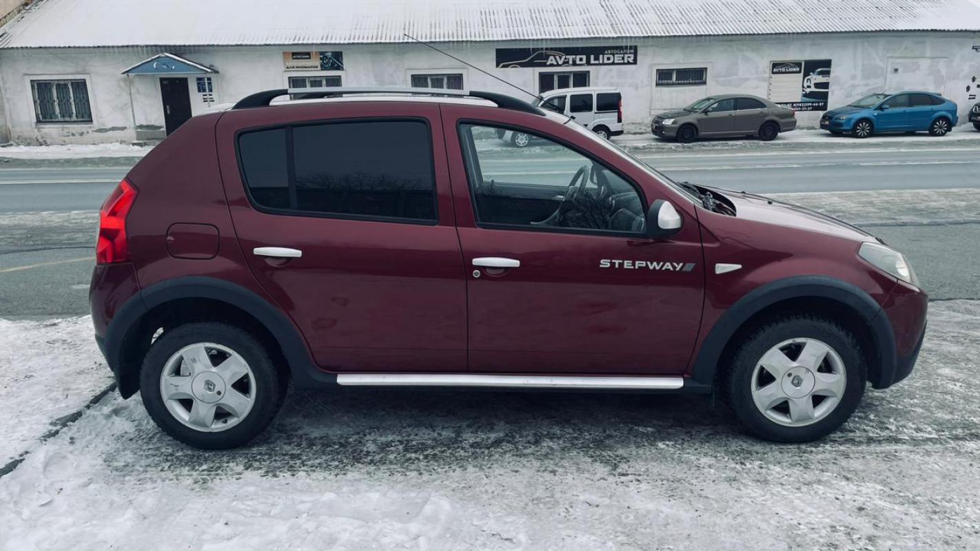 Продается Renault Sandero Stepway, 2012 года.
1 собственник 
Без ДТП 
По кузову все в родном окра - Новотроицк