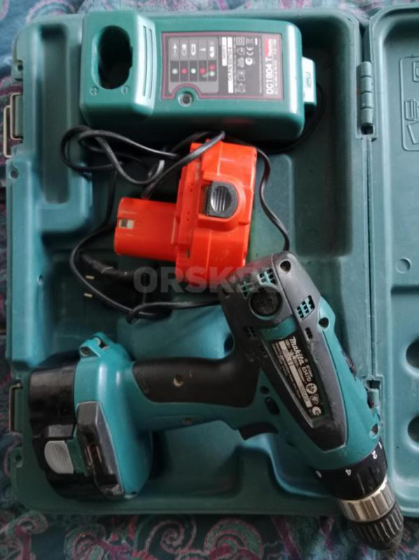 Мощный шуруповёрт Makita 6347d 18в полный комплект отличное состояние - Орск