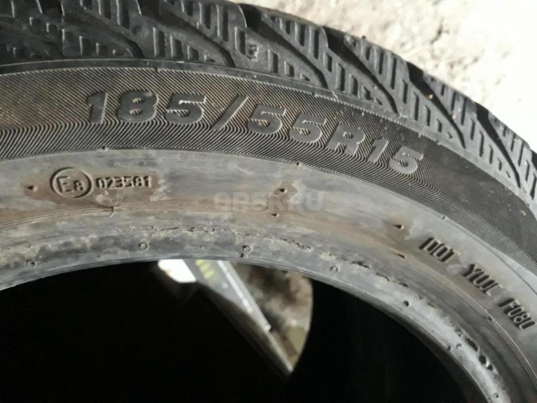 Два зимних баллона Viatti 185/55 R15, без грыж и порезов, протектор хороший, на одном есть шипы почт - Орск