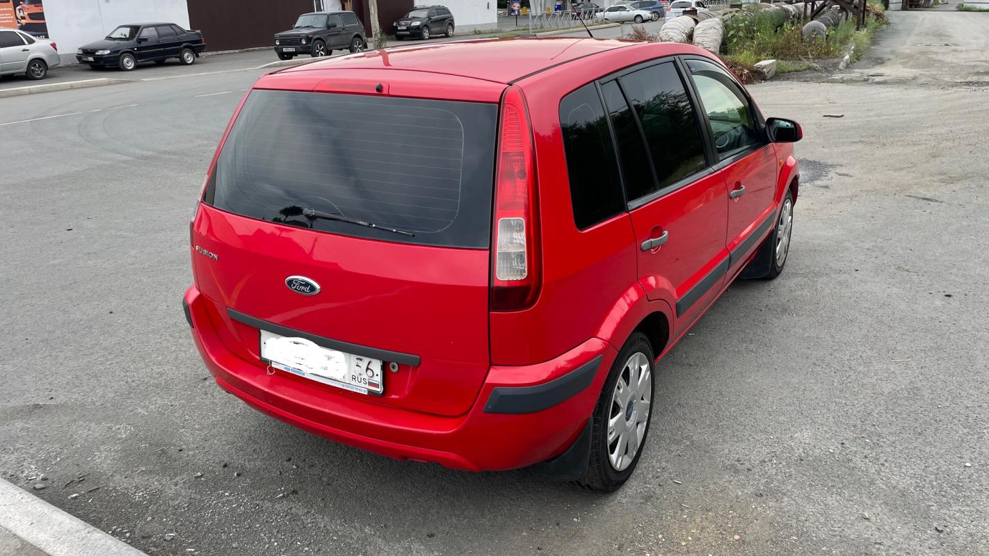 Продается Ford Fusion 2007 года

Комплектация :

- Электростеклоподъёмники.

- Аудио система. - Новотроицк