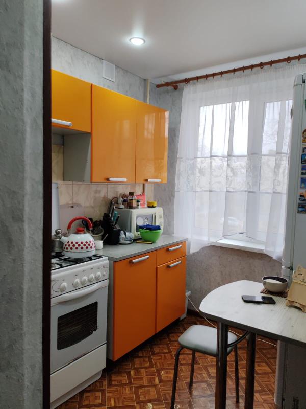 Продам 3 -комнатную ( 61 кВ. - Новотроицк