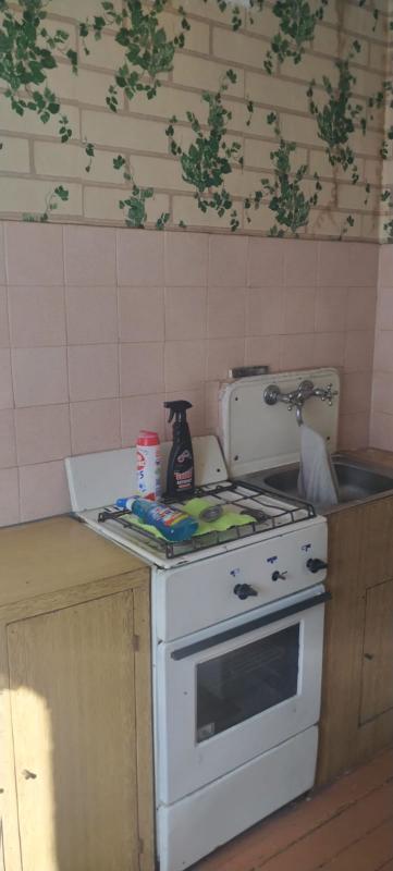 1 комнатная квартира без ремонта на 4 этаже - Новотроицк