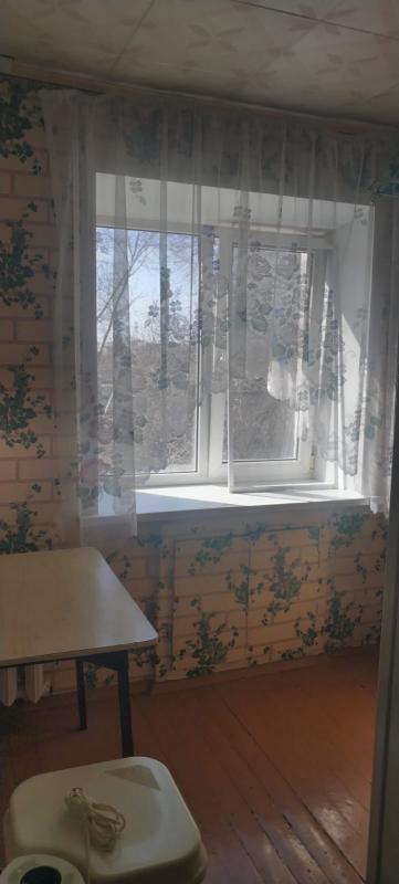 1 комнатная квартира без ремонта на 4 этаже - Новотроицк