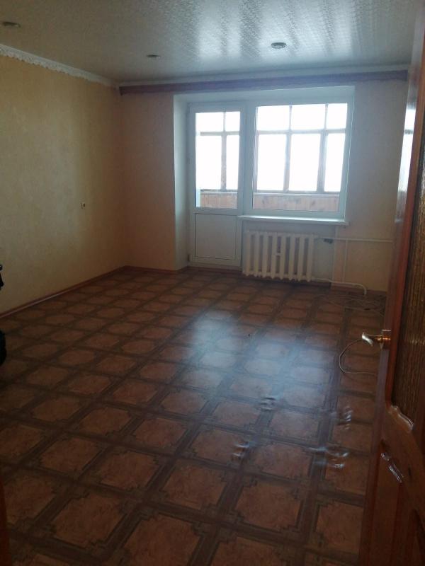 Продается уютная 3-комнатная квартира улучшенной планировки в кирпичном доме на 5 этаже, расположенн - Гай