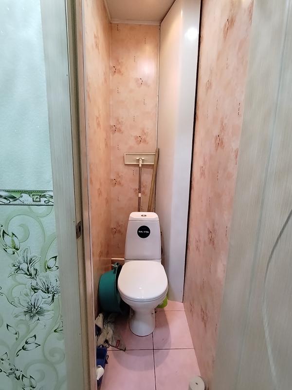 Продаётся отличная 2-комнатная квартира в тёплом кирпичном доме по адресу: ул. - Гай