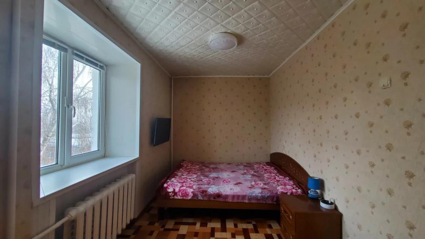 В продаже уютная 3-х комнатная квартира, по адресу ул Молодежная д 67 расположенная на 4 этаже с общ - Гай