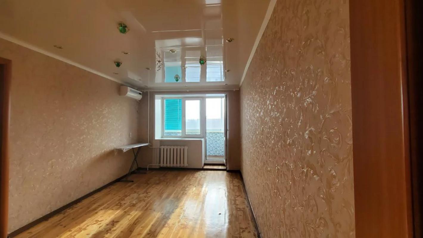 В продаже уютная 3-х комнатная квартира, по адресу ул Молодежная д 67 расположенная на 4 этаже с общ - Гай