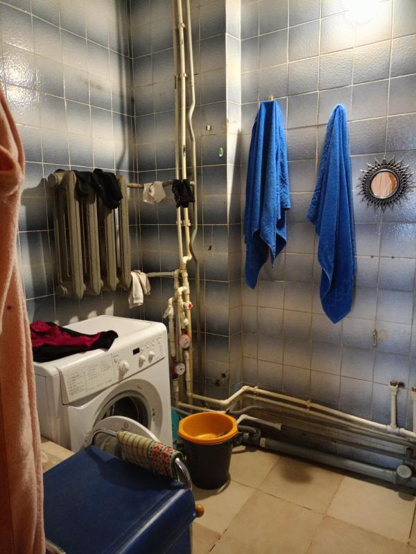 🏠 Продам 3-комнатную квартиру, на втором этаже трёхэтажного дома, 90 кв. - Новотроицк