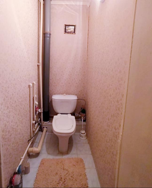 ПРОДАËТСЯ 2-Х КОМНАТНАЯ КВАРТИРА, УЛУЧШЕННОЙ ПЛАНИРОВКИ, В РАЗВИТОМ РАЙОНЕ, В ЦЕНТРЕ! - Новотроицк