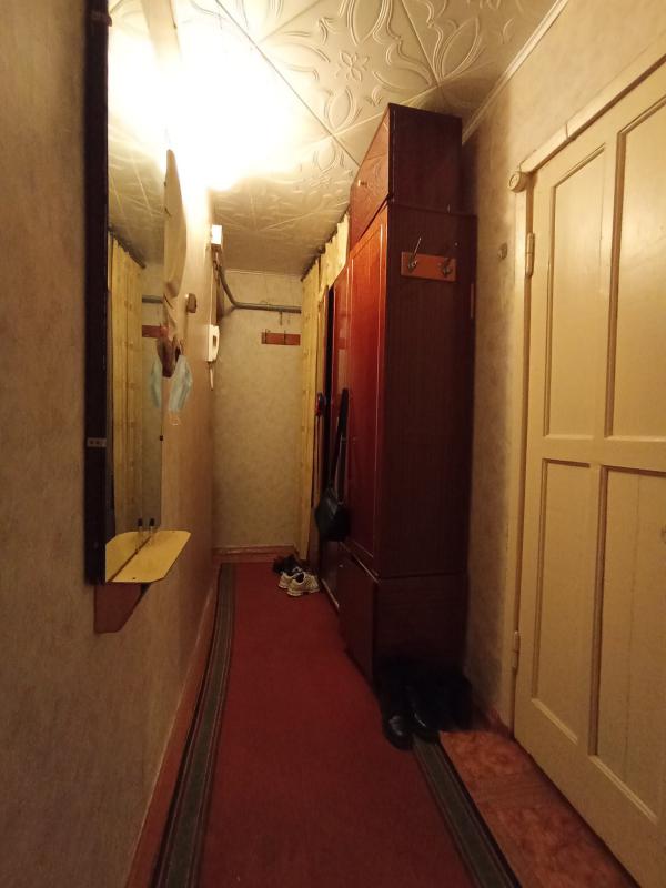 Продается 1-комнатная квартира  на 1 этаже 5-ти этажного кирпичного дома по адресу г. - Новотроицк