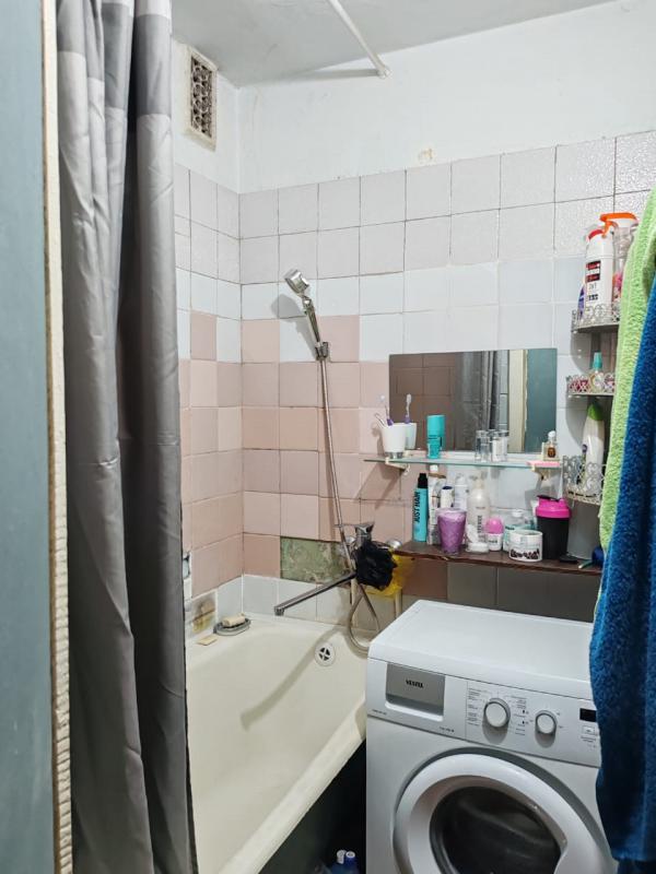 Продам 2- комнатную квартиру с раздельными ходами, в хорошем районе города. - Новотроицк