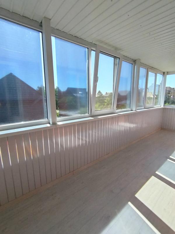 Предлагается к приобретению просторный и уютный дом, расположенный по адресу: улица Садовая. - Гай