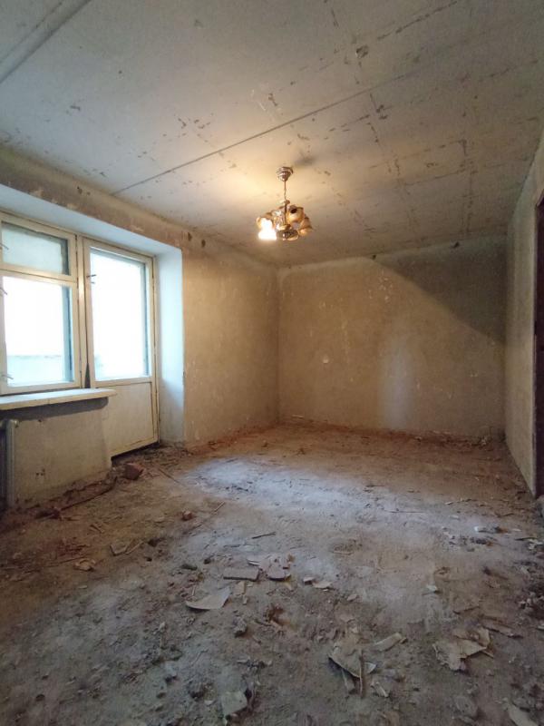 Ищете квартиру в центре , под ваш ремонт? - Новотроицк