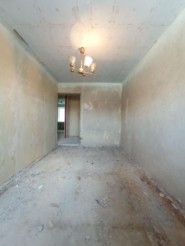 Ищете квартиру в центре , под ваш ремонт? - Новотроицк