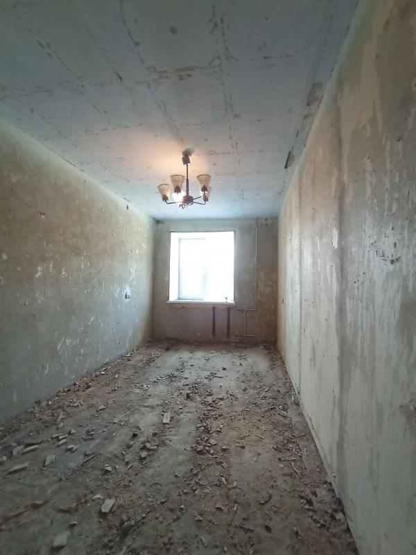 Ищете квартиру в центре , под ваш ремонт? - Новотроицк