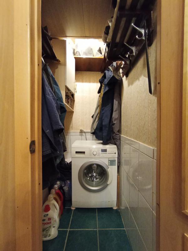 Продается 4-комнатная квартира  на 5 этаже 5-ти этажного по адресу г. - Новотроицк