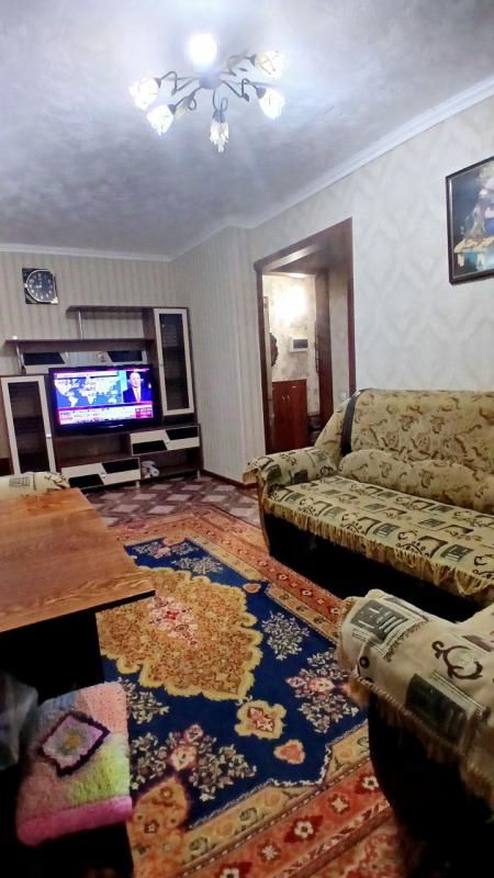 Продается 3-х комнатная  квартира  по адресу г. - Новотроицк