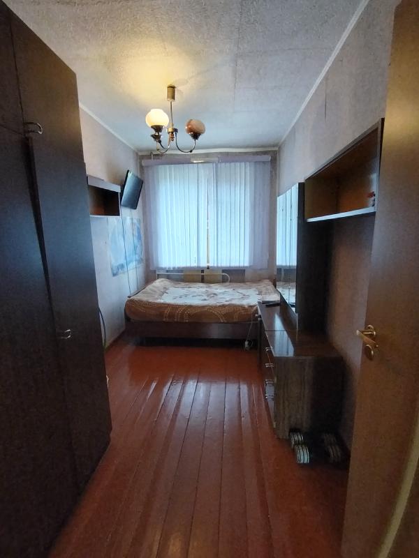 Продается уютная 3-комнатная квартира, расположенная на 4 этаже дома по адресу Ленина, 24. - Гай